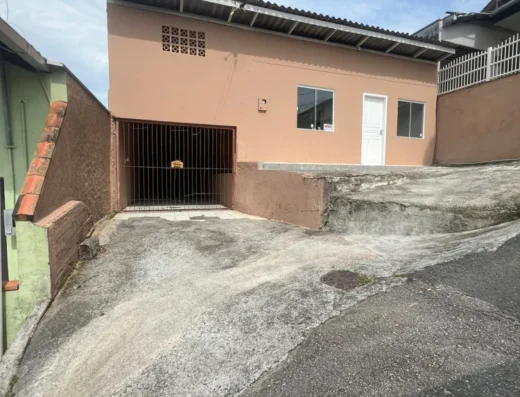 Código: C1408 – BLUMENAU – FIDELIS – Casa de alvenaria com 02 quartos