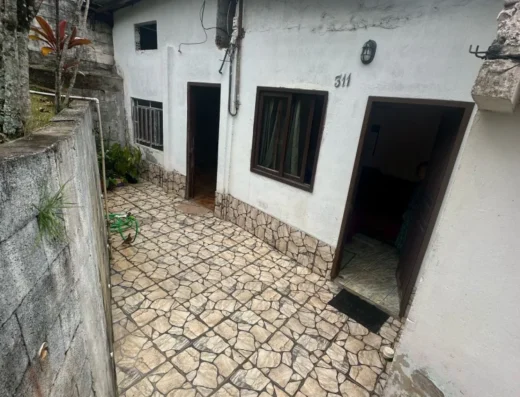 Código: C1446 – BLUMENAU – BADENFURT – Casa de alvenaria com 02 dormitórios